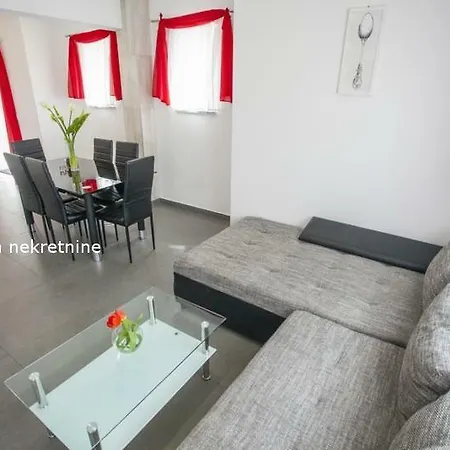 Tony Appartement Makarska