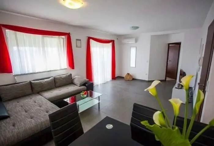 Apartamento Tony Makarska
